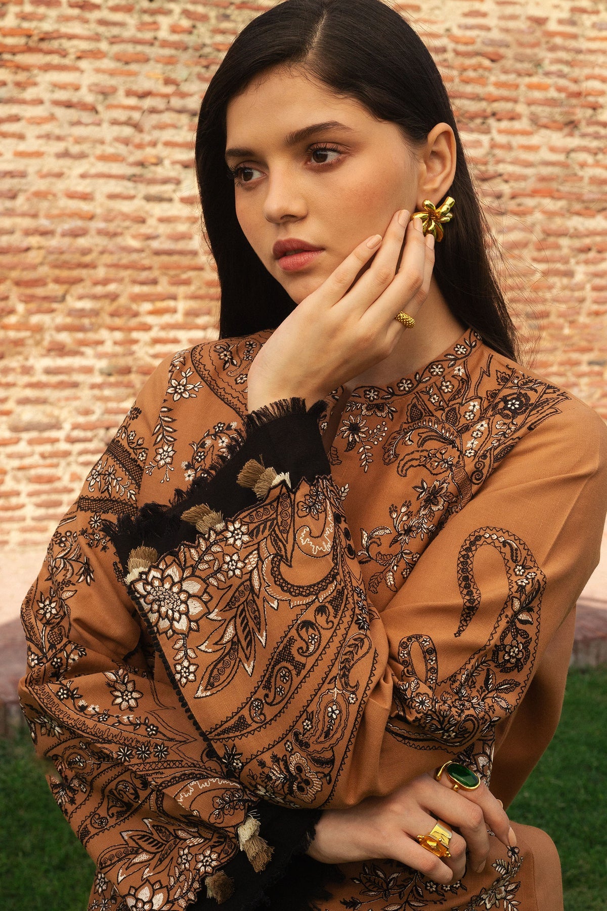 ROYA by Zara Shahjahan