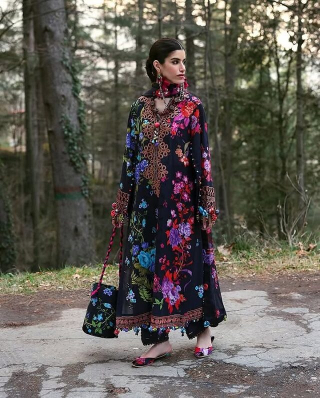 Zaha embroidered collection available for booking ✨️
For online orders inbox or WhatsApp 00971528875544.
Cash on delivery available all over
For daily updates, join our WhatsApp group https://chat.whatsapp.com/CHJlm5GmJMT9tyWgevtiTc
LIVE NOW#ZahaLawn2025 #NeelamByZaha #TrendAlert #Zahalawn #lamzaha
#zahawoman #unstitched #summer #zahagirl #zaha #ZahaMuse #InMyZahaEra #ColorMeZaha #PlayfulPrints #khadijahshahelan