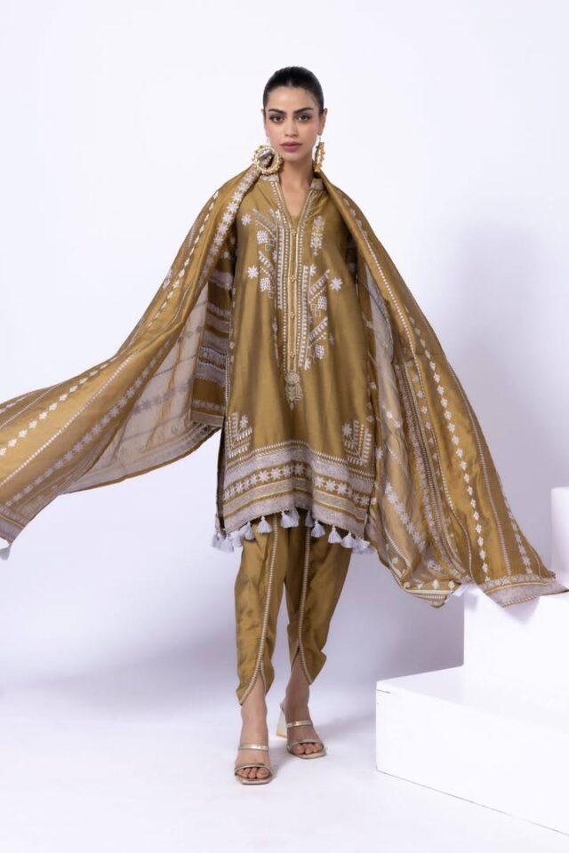 Khaadi ready to wear collection available for booking
For size inbox me for booking
Online order do inbox or WhatsApp 00971528875544
#khaadi #khaadiuae #KhaadiEid