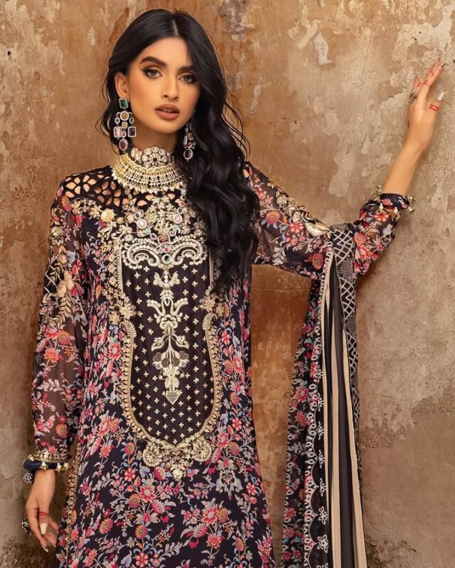 Vasal by Charizma Premium*
*Embroidered Formal chiffon collection with Embroidered Pure chiffon Dupatta vol.02(2025)*
*\4pcs collection* *( Included Inner shirt)\*
For online order do inbox or WhatsApp 0097152887544 
Available on very reasonable prices 
Cash on delivery available all over UAE 🇦🇪 
For daily updates join our WhatsApp group https://chat.whatsapp.com/CHJlm5GmJMT9tyWgevtiTc

For wholesale WhatsApp only