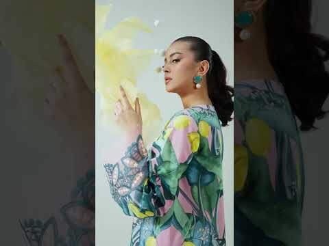 Discover The TIMELESS Beauty Of This Floral Salwar Kameez | www.brandsofpk.com